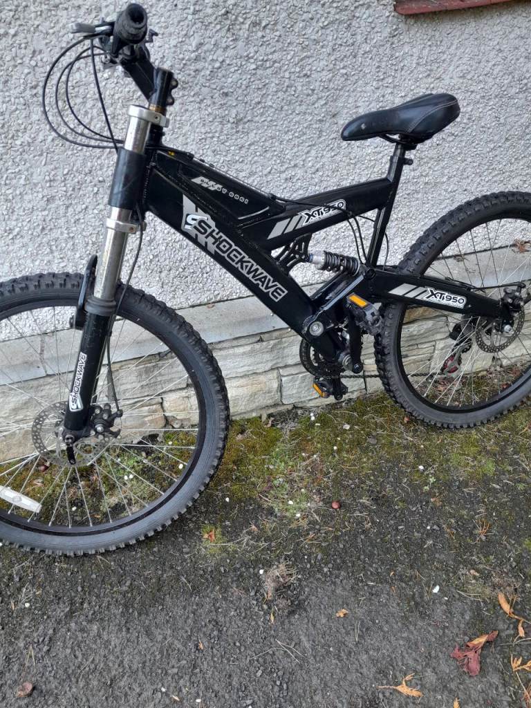 26 inch shockwave mountain bike 