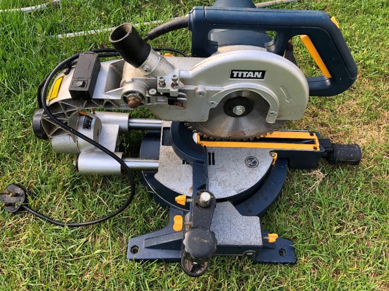 Titan sliding compound mitre saw 