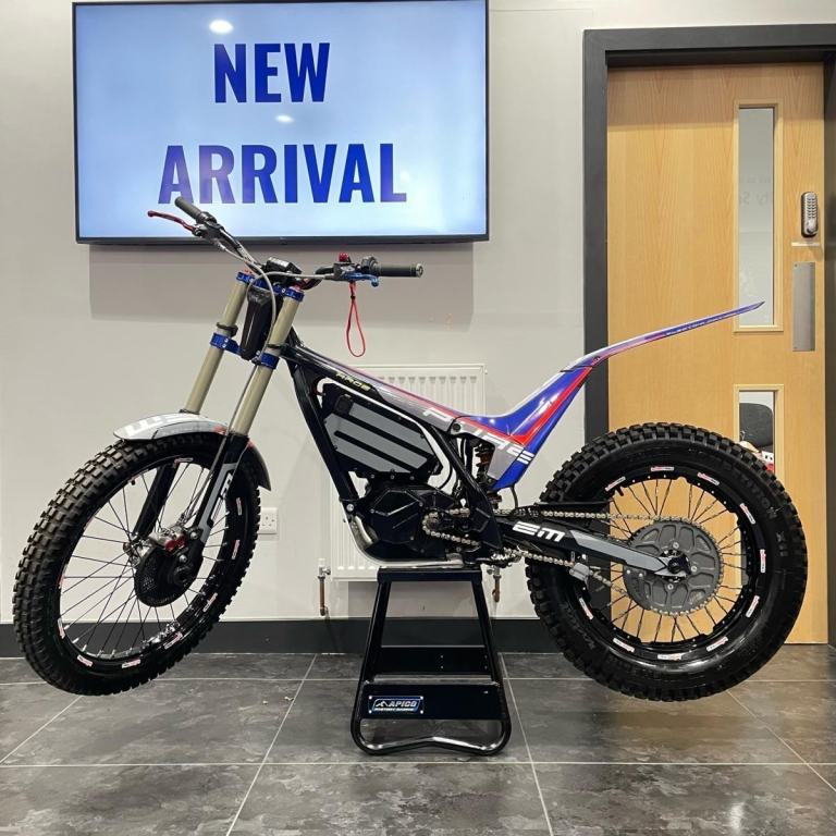 2022 EM EPURE RACE **EXCELLENT CONDITION** USED ELECTRIC TRIALS BIKE