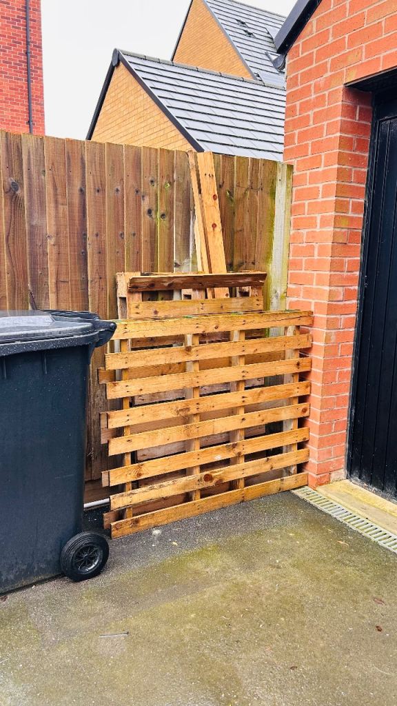 1x FREE pallet