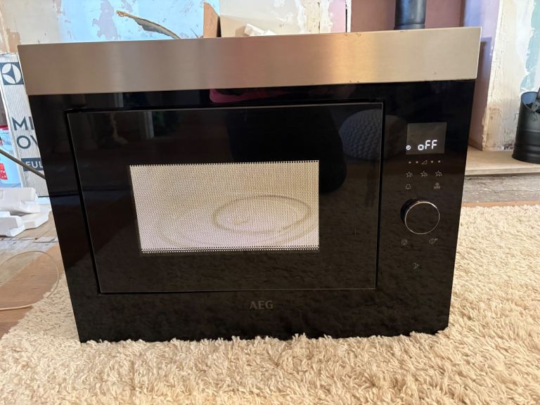 integrated AEG microwave 
