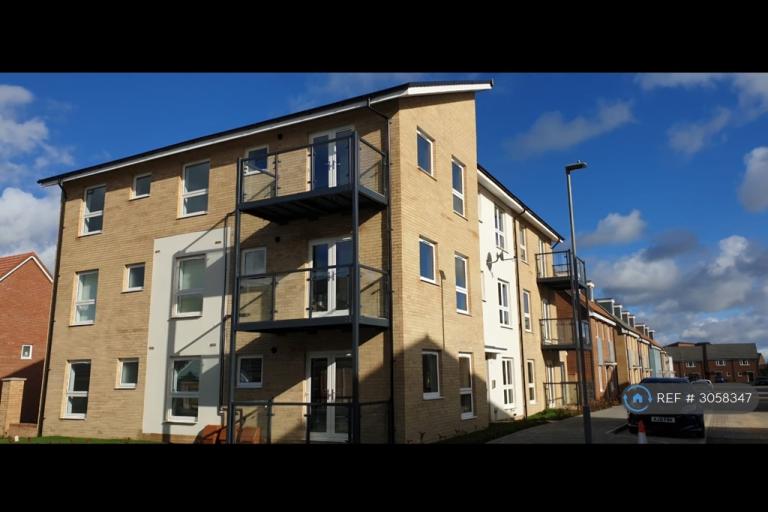 2 bedroom flat in Berrenda Avenue, Whitehouse, Milton Keynes, MK8 (2 bed) (#3058347)