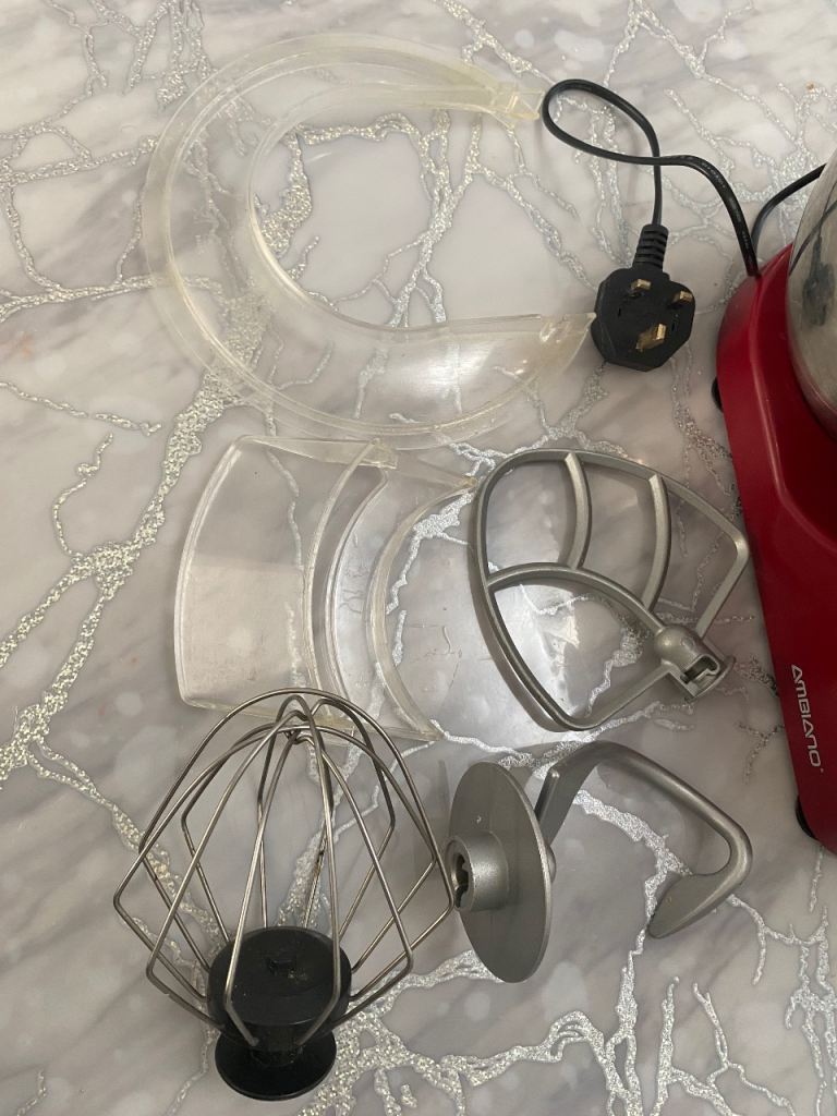 Cake mixer stand