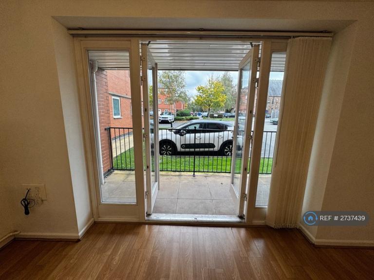 1 bedroom flat in Grants Yard, Burton-On-Trent, DE14 (1 bed) (#2737439)