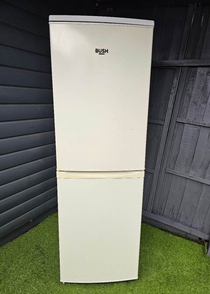 BUSH FRIDGE FREEZER EXCELLENT WORKING ORDER CAN DELIVER 