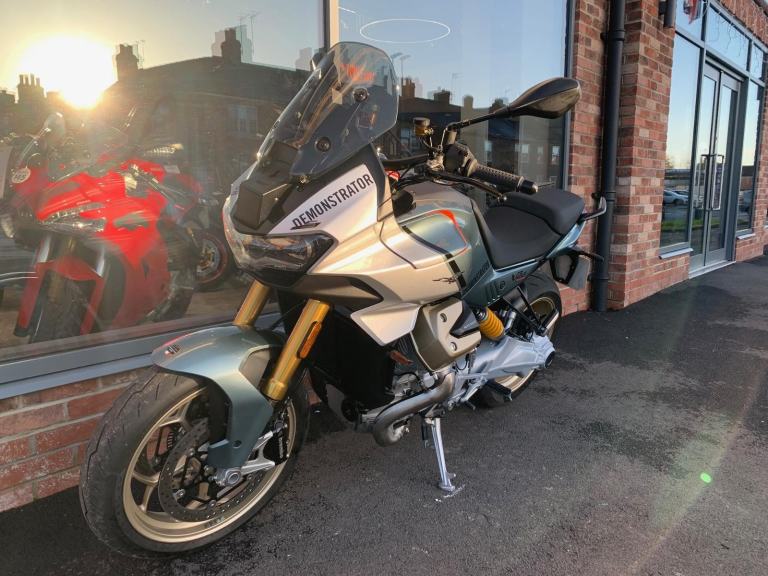 Moto Guzzi V100 Mandello S - 1268 miles - MOTO GUZZI WARRANTY UNTIL 21/07/27