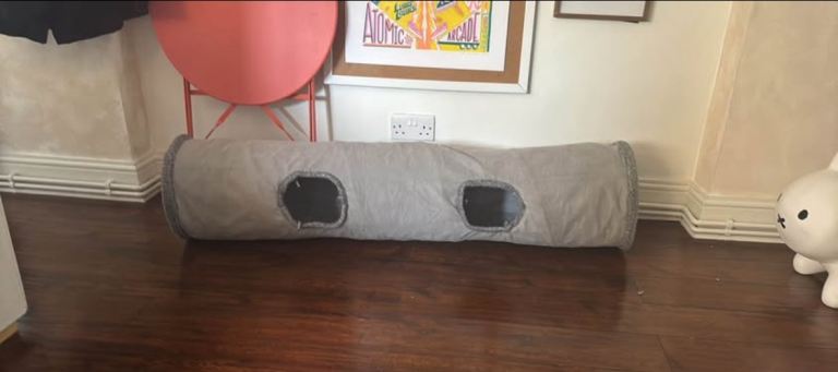 Cat / rabbit tube