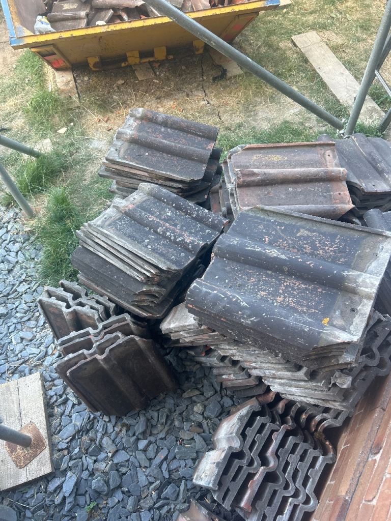 Used Roofing Tiles - double Roman 