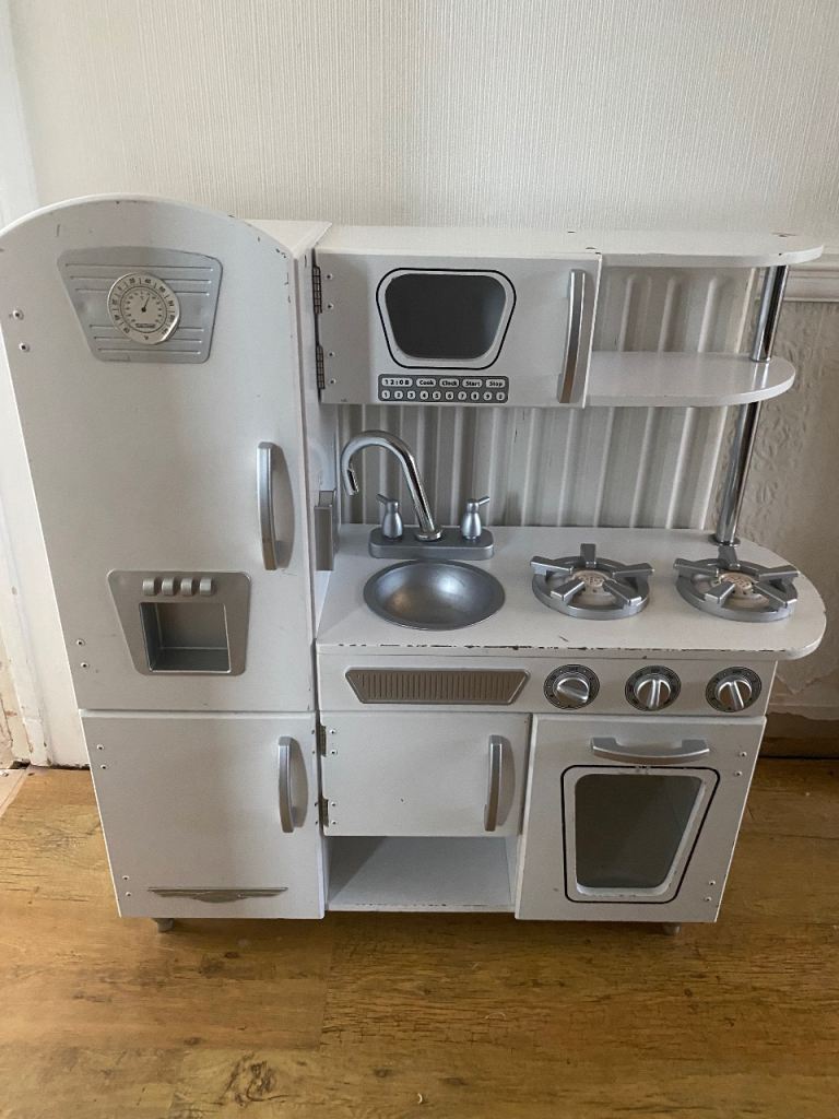 Kids play kitchen 