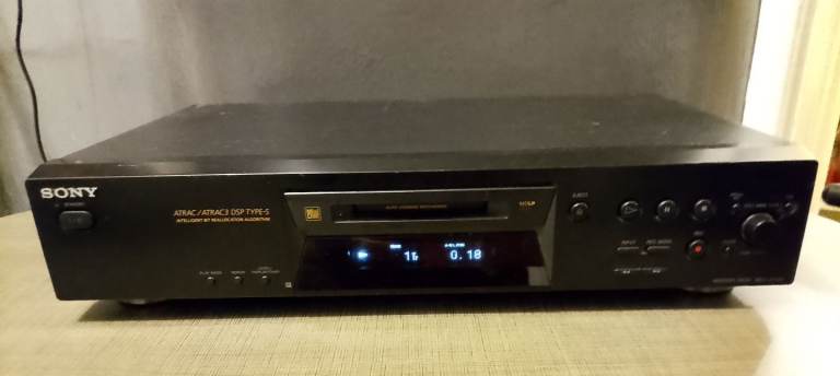 Sony minidisc player recorder seperate MD LP with minidisc Cass included 