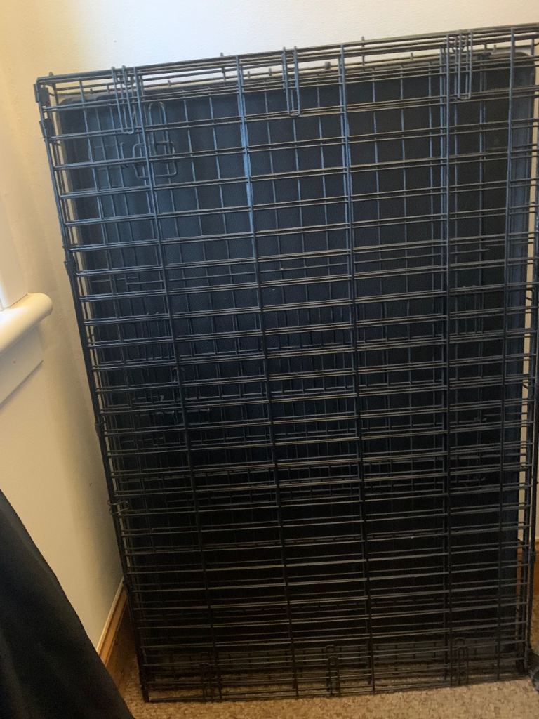 Dog crate 