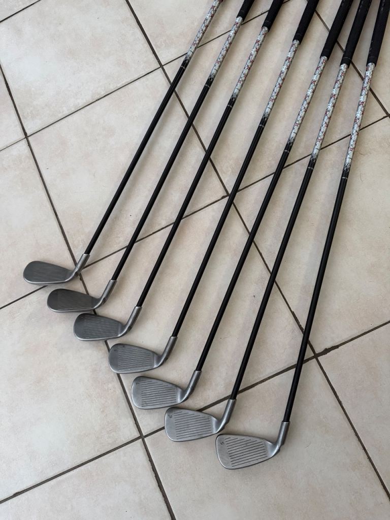 PING G25 irons graphite shaft 5-SW orange dot.