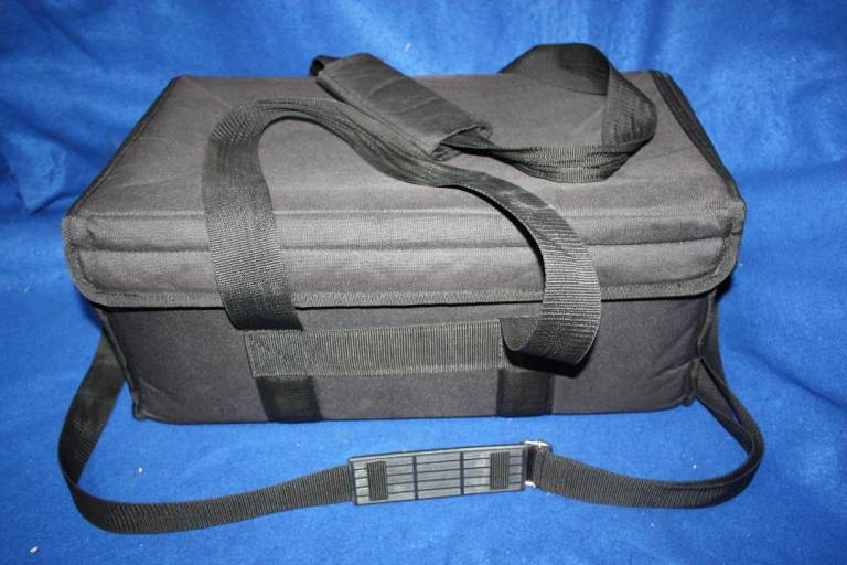 Pro Heavy Duty Padded Bongo Drum Case 20in (L) x 12in (D) x 9in (H) With Handle + Straps £45 ono