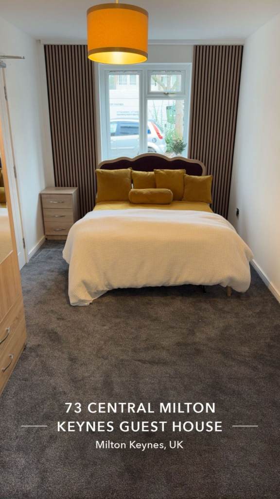 Studio ensuite close to Train station