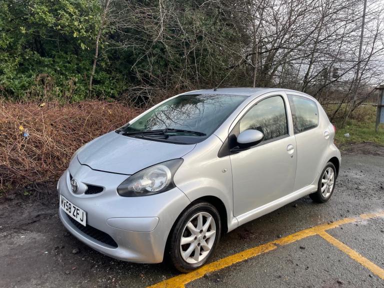 TOYOTA AYGO 1.0 VVT-I PLATINUM 58 REG 5 DOOR GENUINE 59268 MOT OCTOBER 27TH TAX £20 YEAR 60+MPG