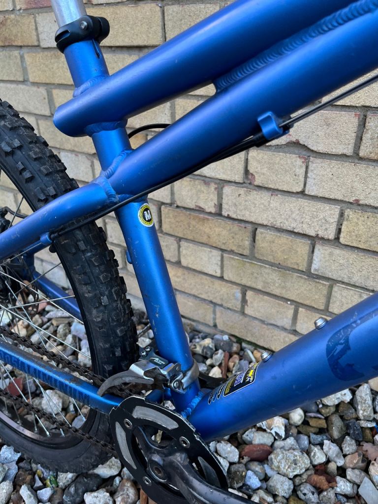 GT Chucker Medium Mountain Bike *FULLY SERVICED* New Tyres Disc Brakes