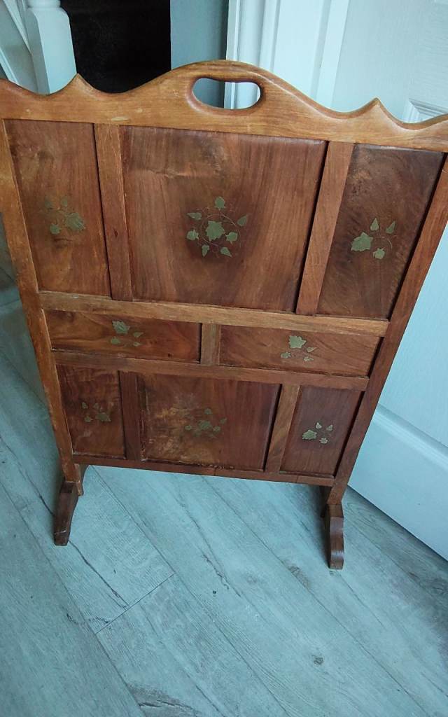 Vintage solid wood arts and crafts fire screen 