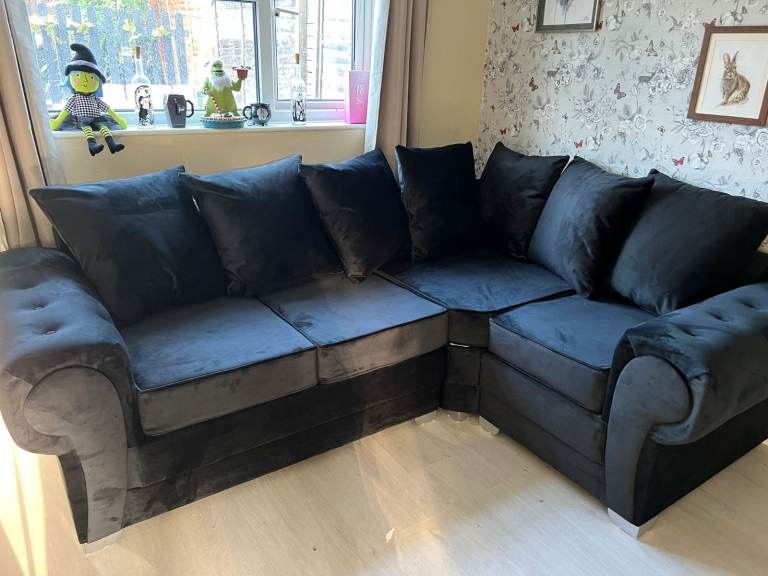small black corner sofa ~ mini L shape couch