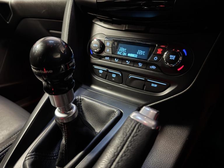 FORD FOCUS 2.0 T EcoBoost ST-3 Black Manual Petrol 2013