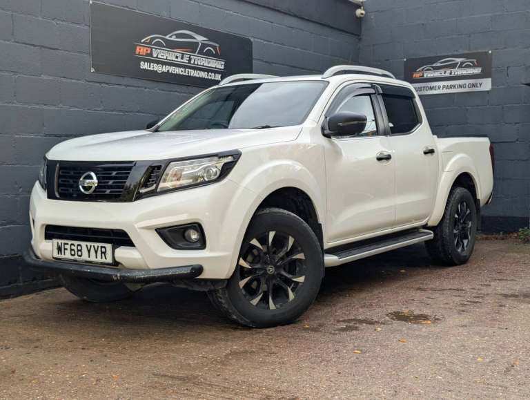 2018 Nissan Navara Double Cab Pick Up Tekna 2.3dCi 190 4WD Auto PICK UP Diesel Automatic