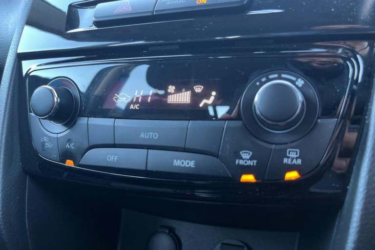 2023 Suzuki Vitara 1.4 Boosterjet 48V Hybrid Go 5dr ** Bluetooth / USB / AUX Connection ** Man Es...