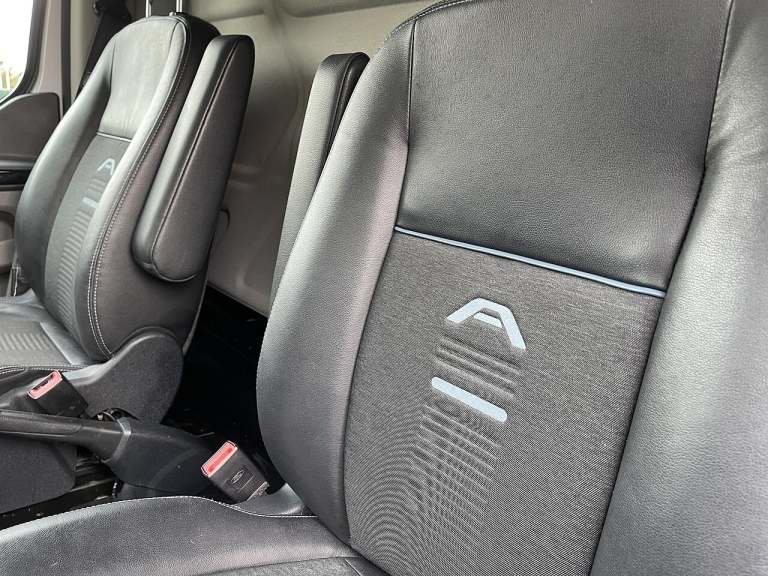 2021 Ford Transit Custom 2.0 EcoBlue 130ps Low Roof Active Van PANEL VAN DIESEL Manual