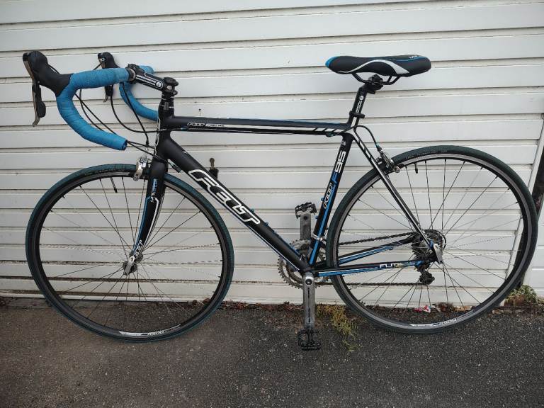 Large Felt F95 56cm Road Bike Mens Racing Bicycle 