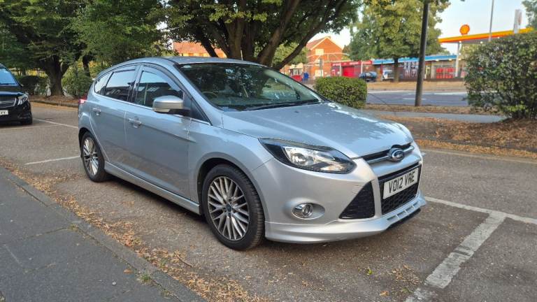 Ford, FOCUS, Hatchback, 2012, Manual, 1596 (cc), 5 doors