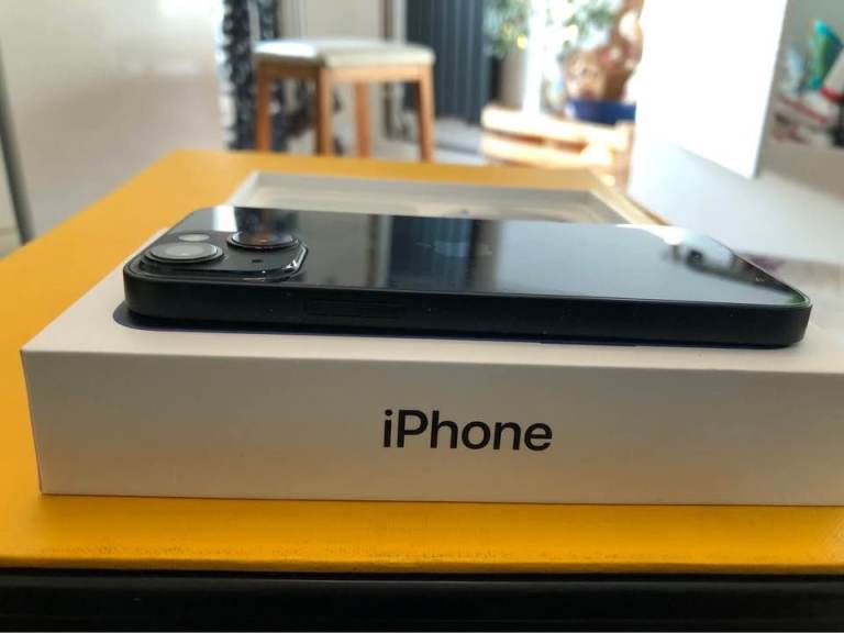 New condition iPhone 13 mini 128gb unlocked