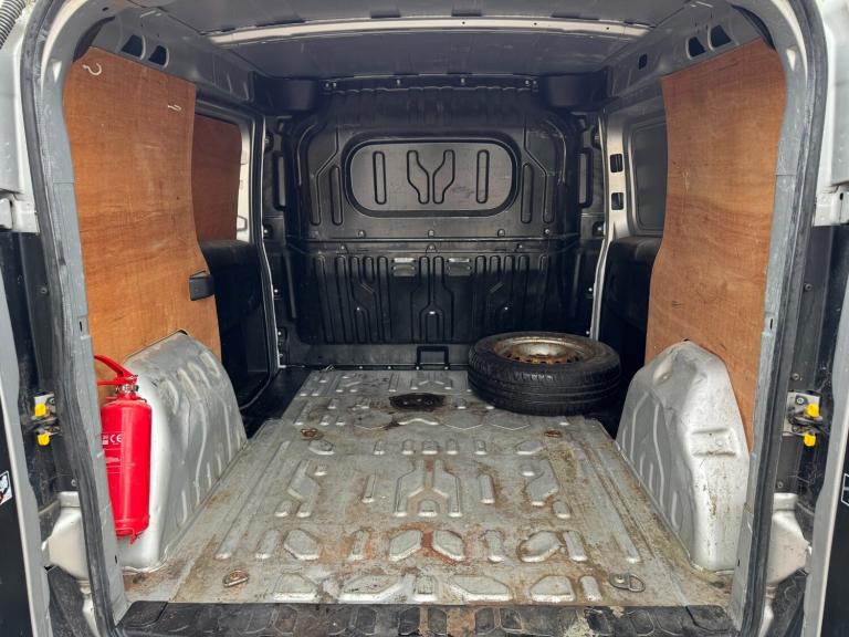 2015 Vauxhall Combo 2000 1.3 CDTI 16V ecoFLEX H1 Van PANEL VAN Diesel Manual