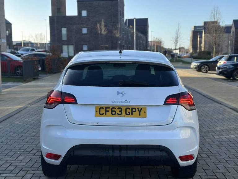 Citroen, DS4, Hatchback, 2014, Manual, 1560 (cc), 5 doors