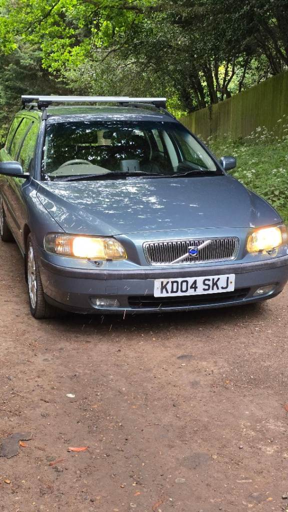 Volvo, V70, Estate, 2004, Other, 2435 (cc), 5 doors