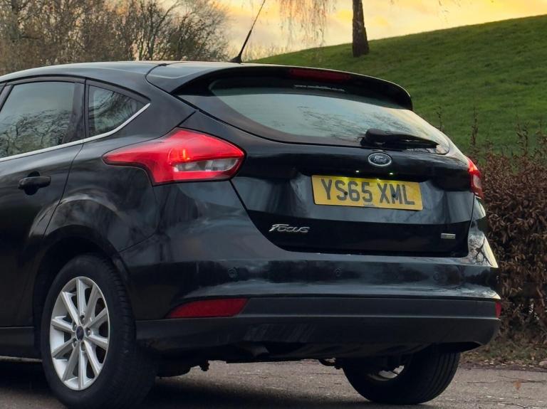 2015 Ford Focus 1.0T EcoBoost Titanium Euro 6 (s/s) 5dr HATCHBACK Petrol Manual