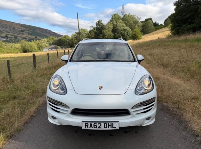 Porsche, CAYENNE, Estate, 2012, Semi-Auto, 2967 (cc), 5 doors