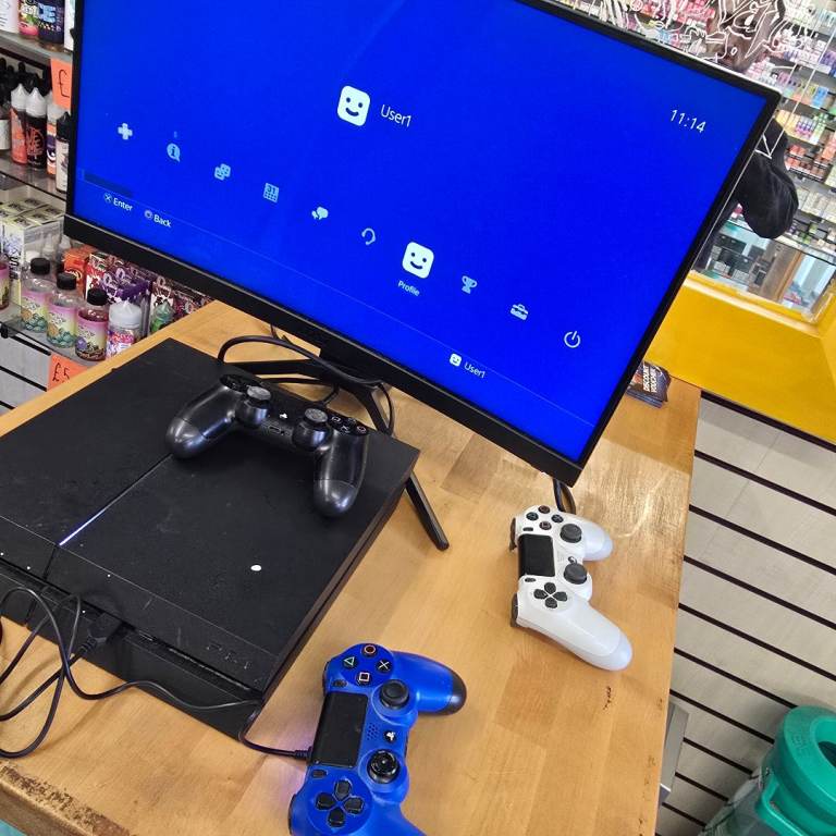Sony PlayStation 4 500gb ✅️ Reset and Updated ready for new owner.