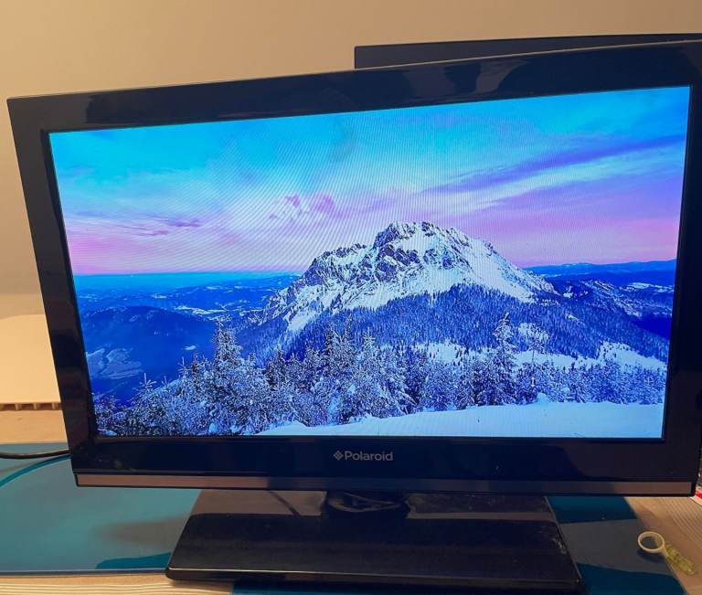 (SOLD) Polaroid 19" TV