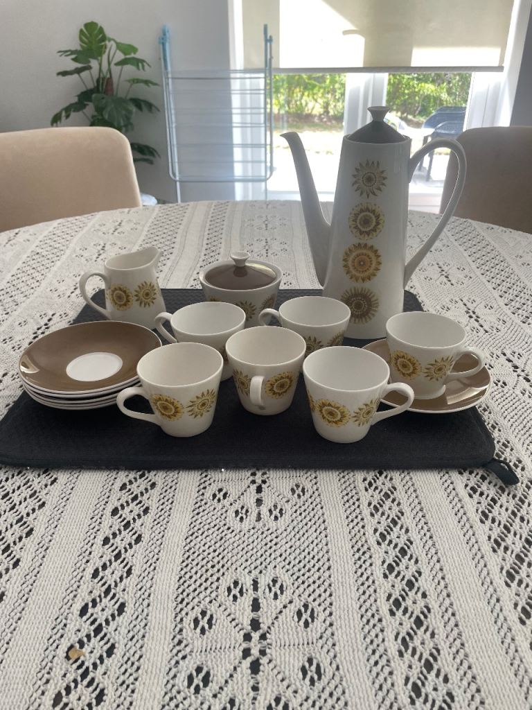 Royal Tuscan 'Seasons' Coffee Set from 1968 – As Good As New