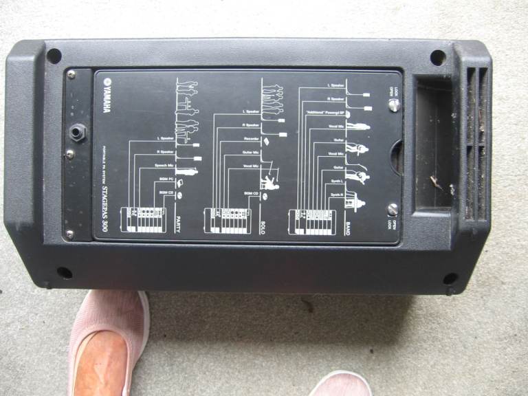 This sleek black, top quality Yamaha portable PA System speaker is in excellent condition.