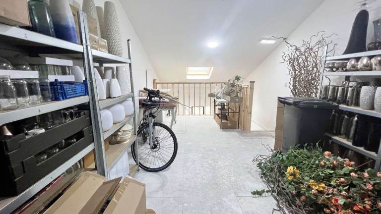 Work/live Unit | Creative Artist Studio | Private Office |  Warehouse Unit to rent  in Enfield EN3