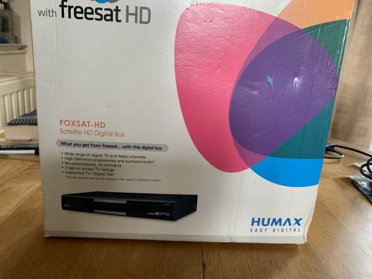 HUMAX -FREESAT HD Digital box receiver type : FOXSAT-HD. 