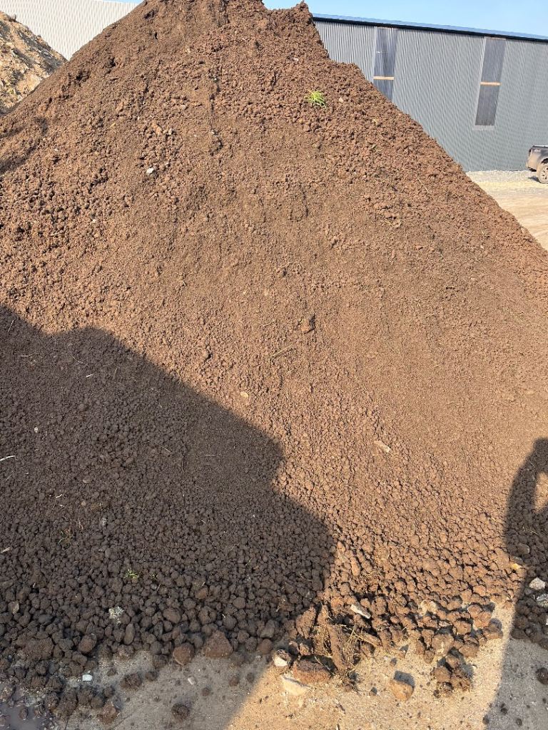 Screened top soil 