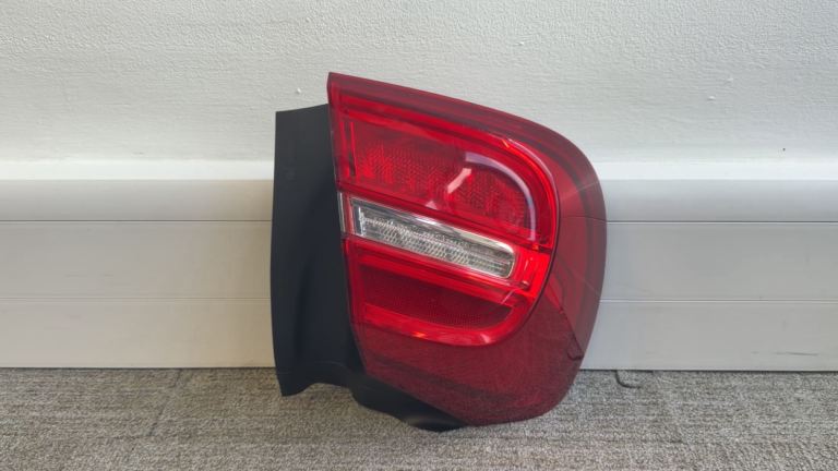 Genuine Mercedes GLA X156 Right Rear Tail Light Lamp OEM 2014–2019 LED