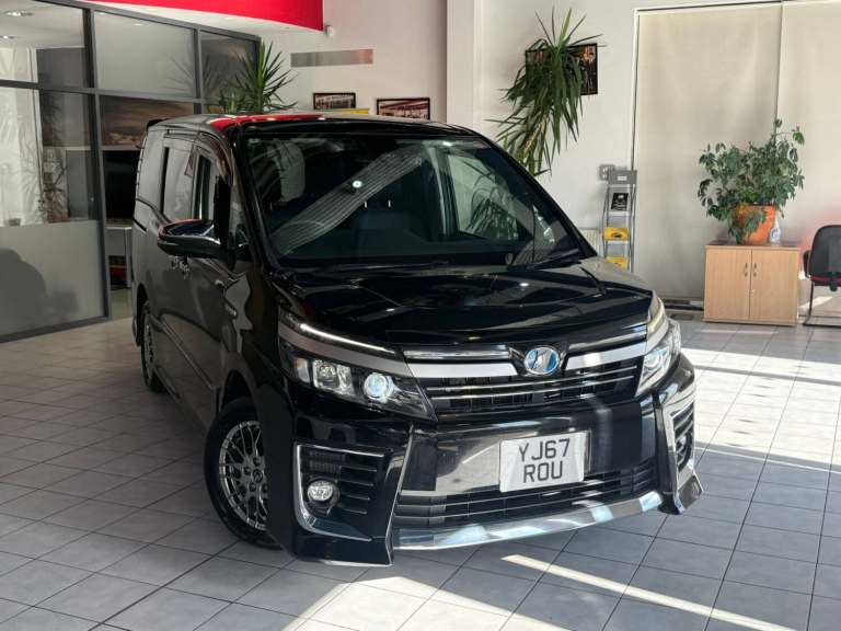 2026 Toyota Noah MPV HYBRID ELECTRIC Automatic