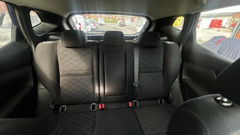 2017 Nissan Qashqai 1.5 dCi N-Connecta 5dr HATCHBACK Diesel Manual