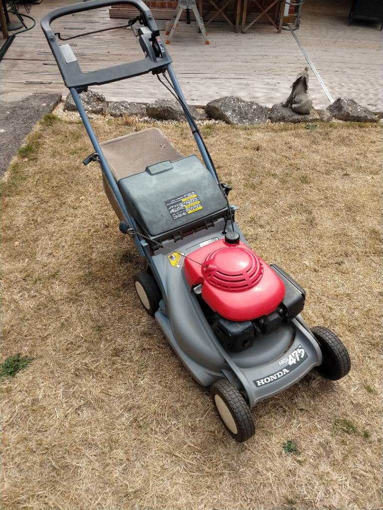 Honda HRB475 self propelled petrol mower 