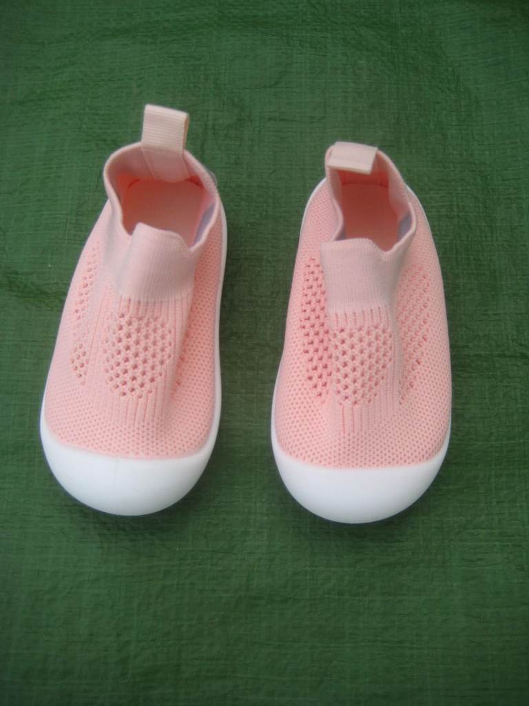 Pair of Brand New 2+ Year Old Lacefree Child Shoes for £3.00