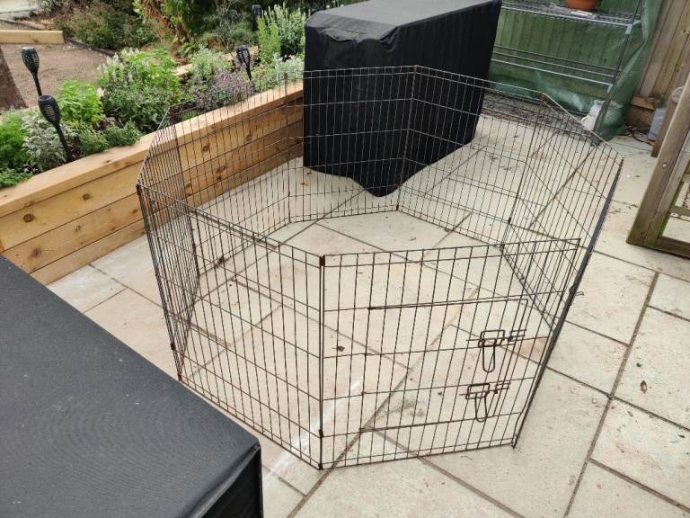 Foldable Pet Fencing / Pen