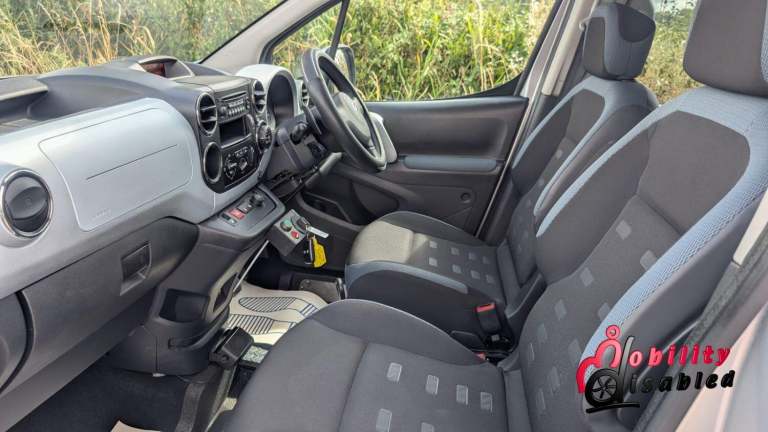 CITROEN BERLINGO 1.6 e-HDi XTR Driver Transfer &amp;/or Up Front Wheelchair Access