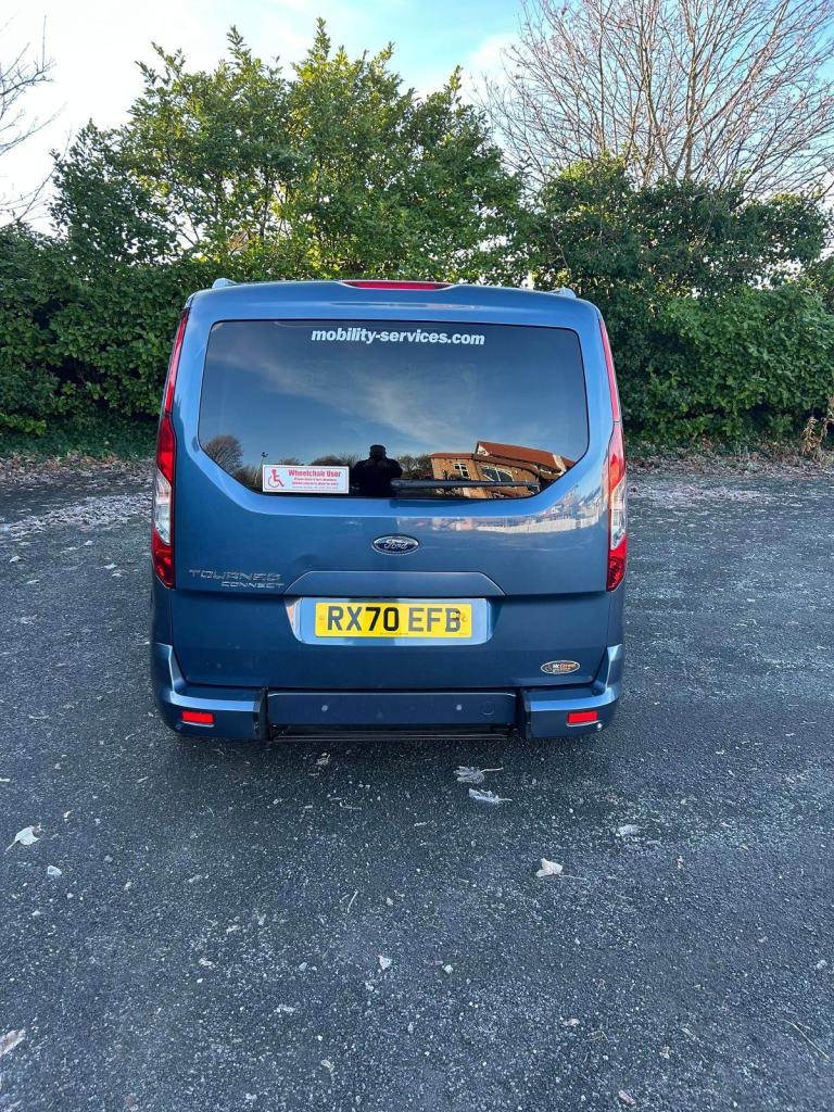 Ford Tourneo Connect 1.5TDCi Titanium Wheelchair Accessible Vehicle WAV