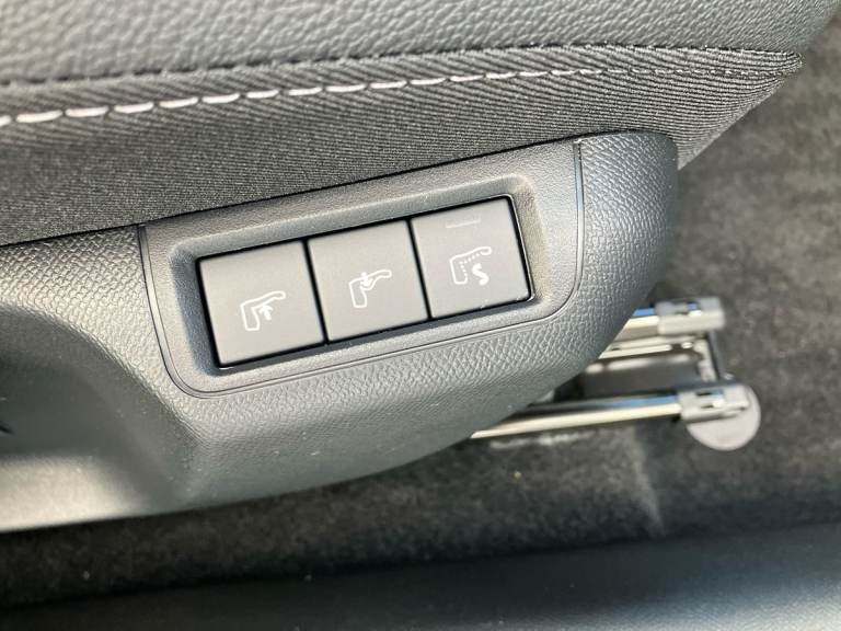 2025 Vauxhall Mokka 1.2 Turbo 136 Ultimate 5dr SUV Manual